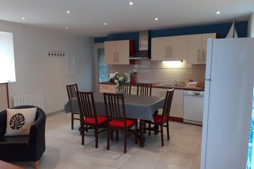 Appartement 4 Pers Dans Longere A 800M De La Plage Plouhinec  Экстерьер фото